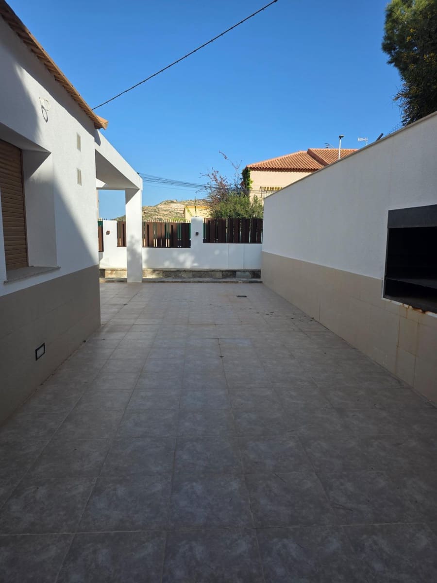 5 sypialnia Willa na sprzedaż w San Juan de los Terreros z basenem garażem - 850 000 € (Ref: 9755899)