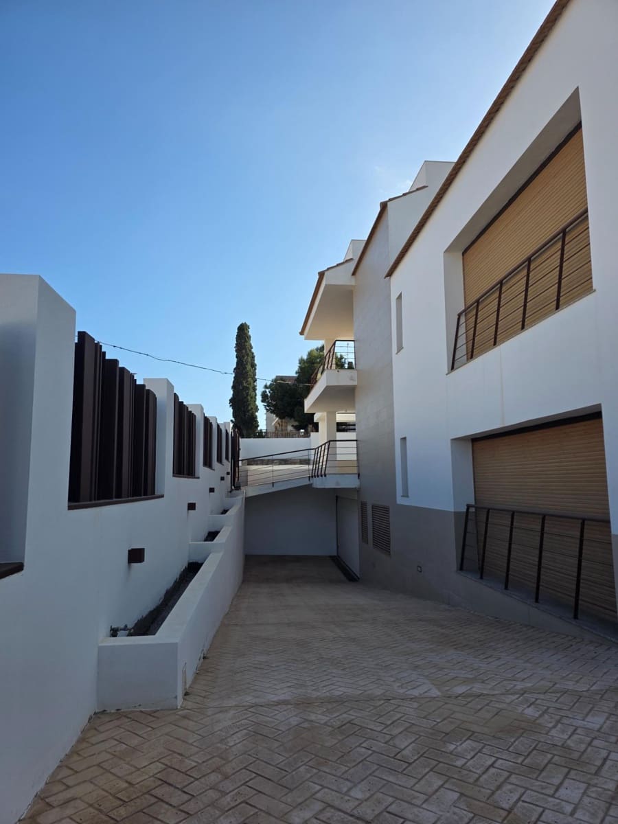 5 sypialnia Willa na sprzedaż w San Juan de los Terreros z basenem garażem - 850 000 € (Ref: 9755899)