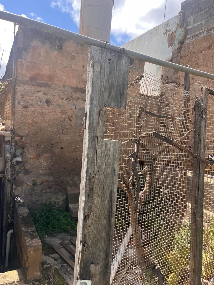 Bungalow de 2 habitaciones en Las Palmas de Gran Canaria en venta - 150.000 € (Ref: 9755900)