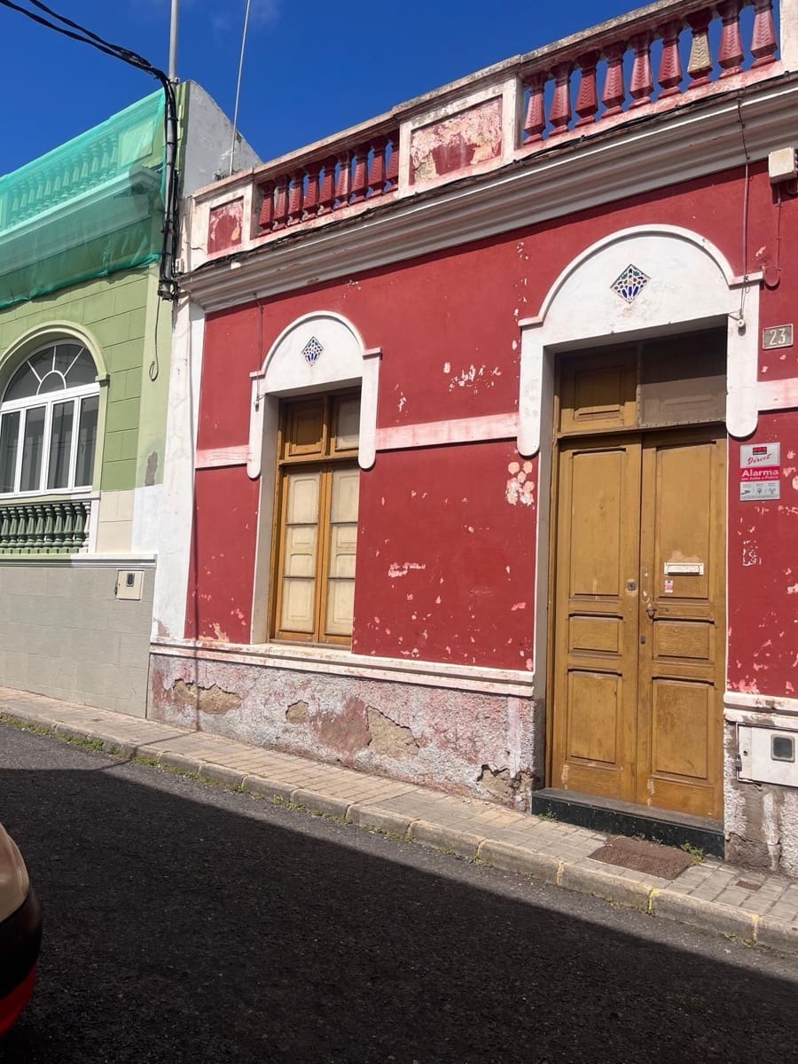 Bungalow de 2 habitaciones en Las Palmas de Gran Canaria en venta - 150.000 € (Ref: 9755900)