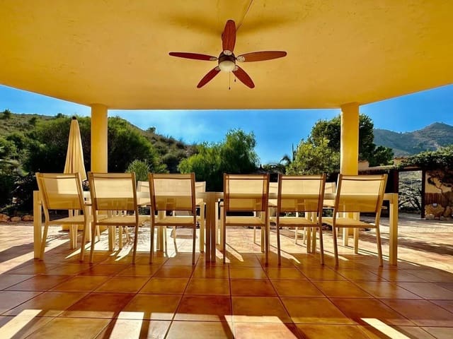 4 slaapkamer Finca/Landhuis te koop in Cuevas del Almanzora met zwembad garage - € 430.000 (Ref: 9762135)