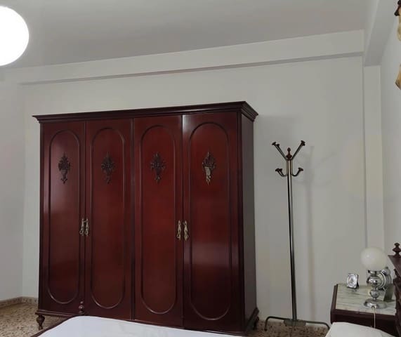 3 bedroom Flat for sale in Alburquerque with pool - € 85,000 (Ref: 9762137)