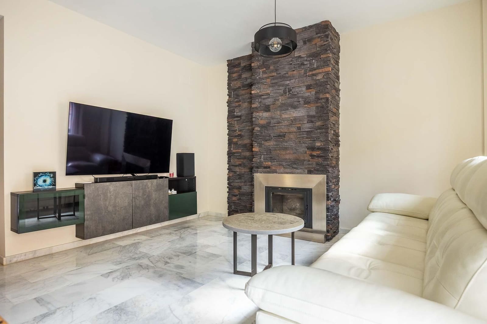 Adosado de 3 habitaciones en Montequinto en venta - 439.000 € (Ref: 9762138)