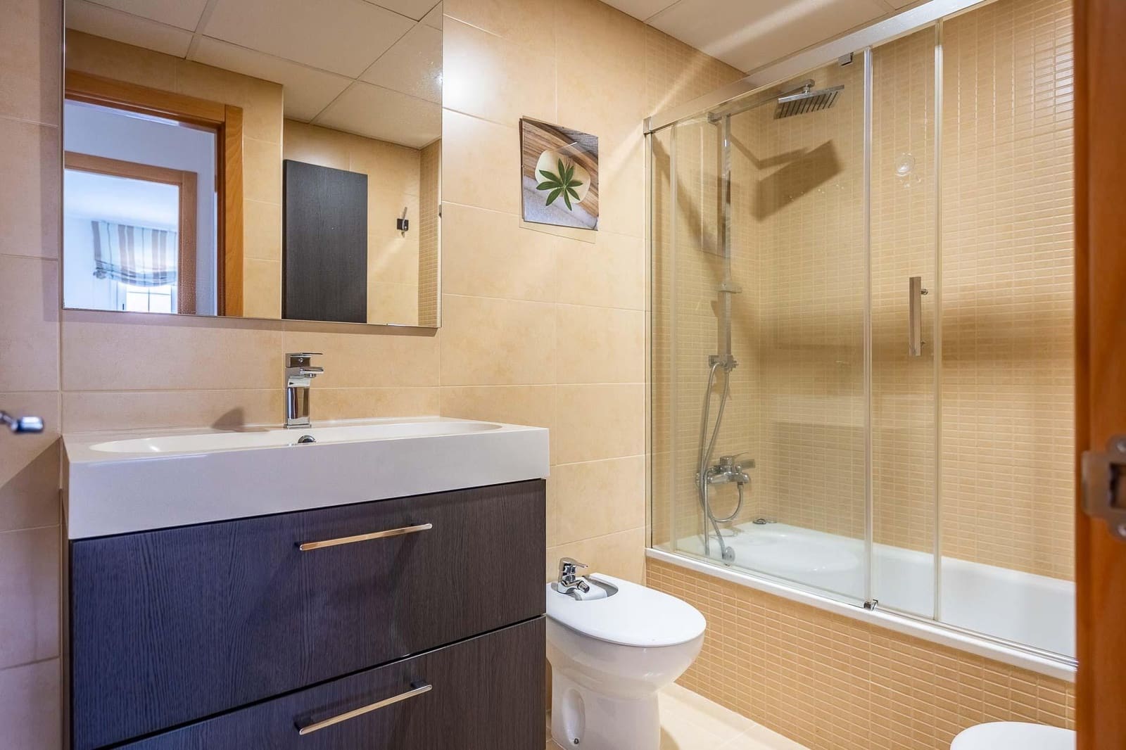 Adosado de 3 habitaciones en Montequinto en venta - 439.000 € (Ref: 9762138)