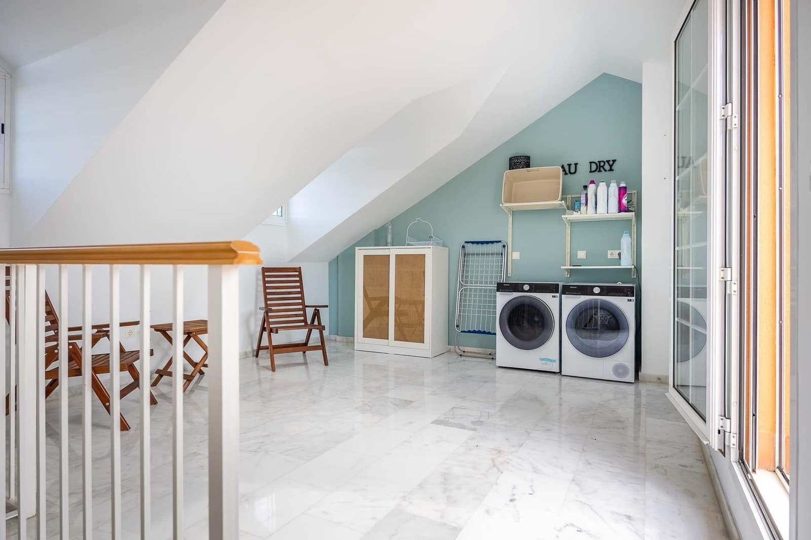 Adosado de 3 habitaciones en Montequinto en venta - 439.000 € (Ref: 9762138)