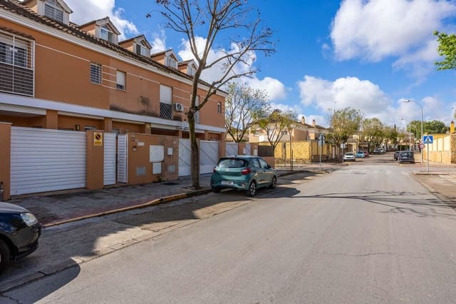 3 makuuhuone Rivitalo myytävänä paikassa Montequinto, Dos Hermanas - 365 000 € (Ref: 9762138)