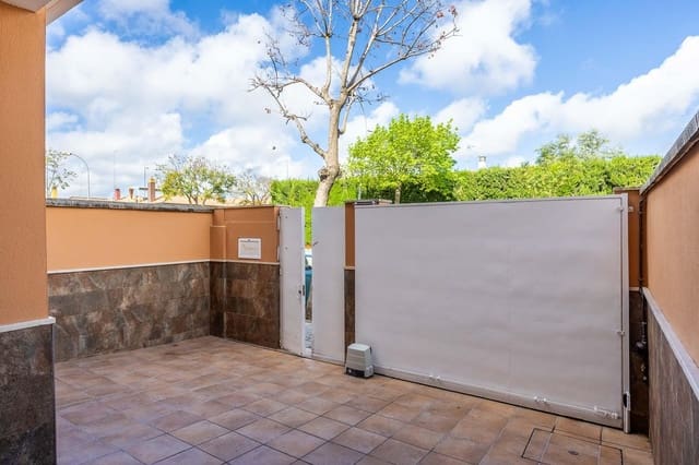 3 makuuhuone Rivitalo myytävänä paikassa Montequinto, Dos Hermanas - 365 000 € (Ref: 9762138)