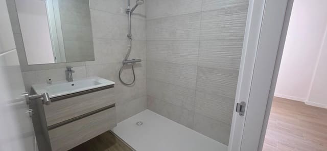 2 sypialnia Mieszkanie na sprzedaż w Carretera de Cadiz, Miasto Málaga z basenem garażem - 505 000 € (Ref: 9773271)