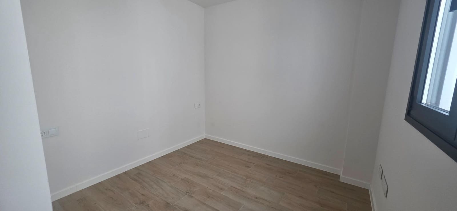 2 sypialnia Mieszkanie na sprzedaż w Miasto Malaga z basenem garażem - 505 000 € (Ref: 9773271)