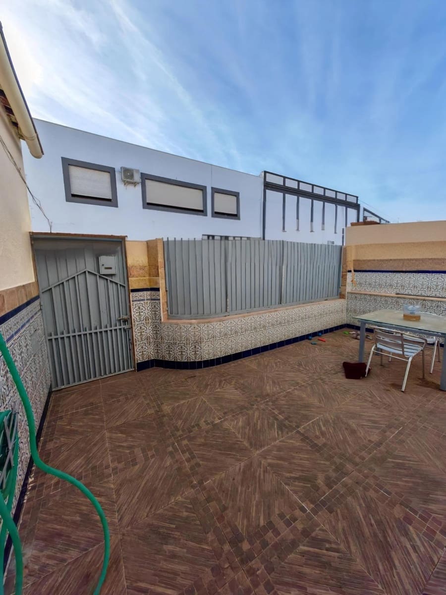 Adosado de 4 habitaciones en Los Santos de Maimona en venta con garaje - 153.000 € (Ref: 9778341)