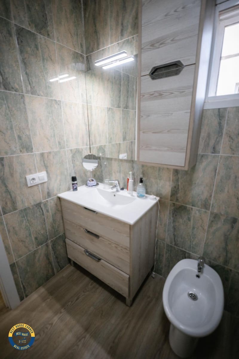 4 bedroom Terraced Villa for sale in Los Santos de Maimona with garage - € 153,000 (Ref: 9778341)