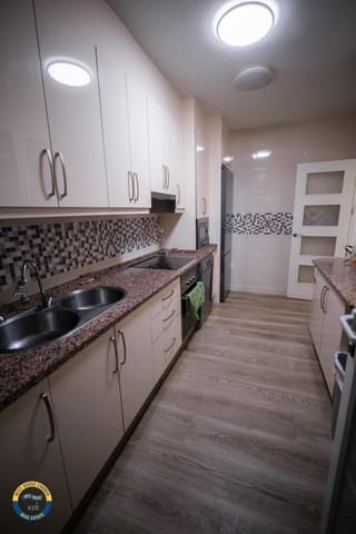 4 soveværelse Rækkehus til salg i Los Santos de Maimona med garage - € 153.000 (Ref: 9778341)