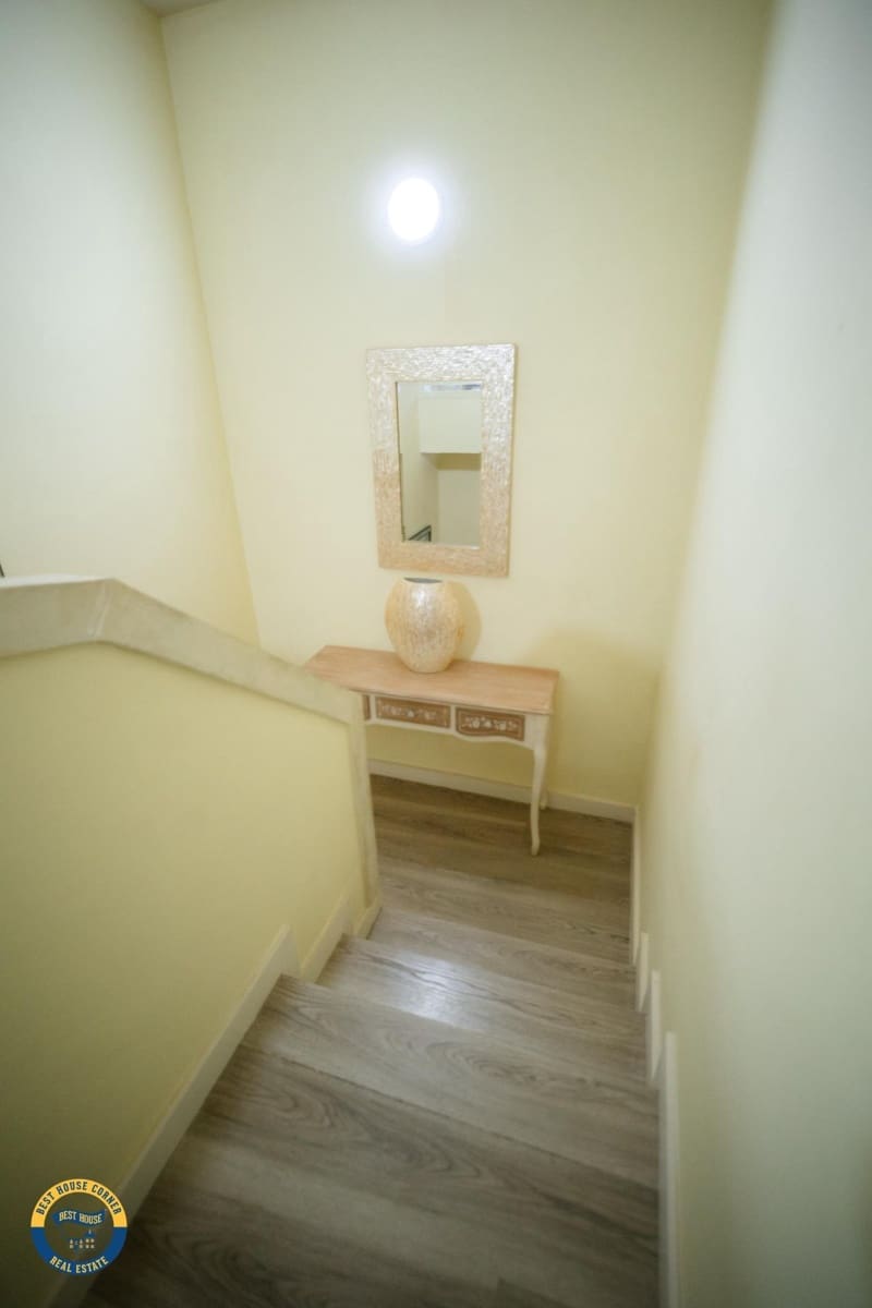 4 bedroom Terraced Villa for sale in Los Santos de Maimona with garage - € 153,000 (Ref: 9778341)