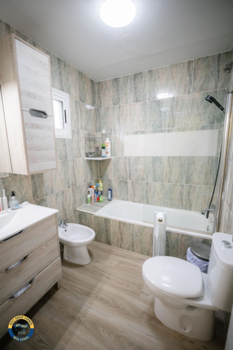 4 bedroom Terraced Villa for sale in Los Santos de Maimona with garage - € 153,000 (Ref: 9778341)