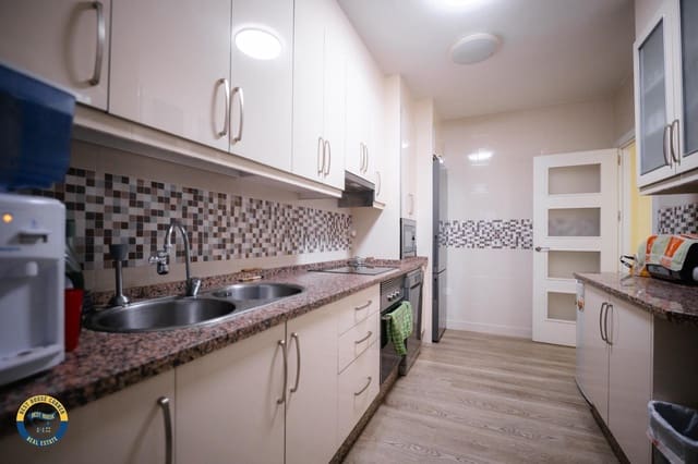 4 soveværelse Rækkehus til salg i Los Santos de Maimona med garage - € 153.000 (Ref: 9778341)