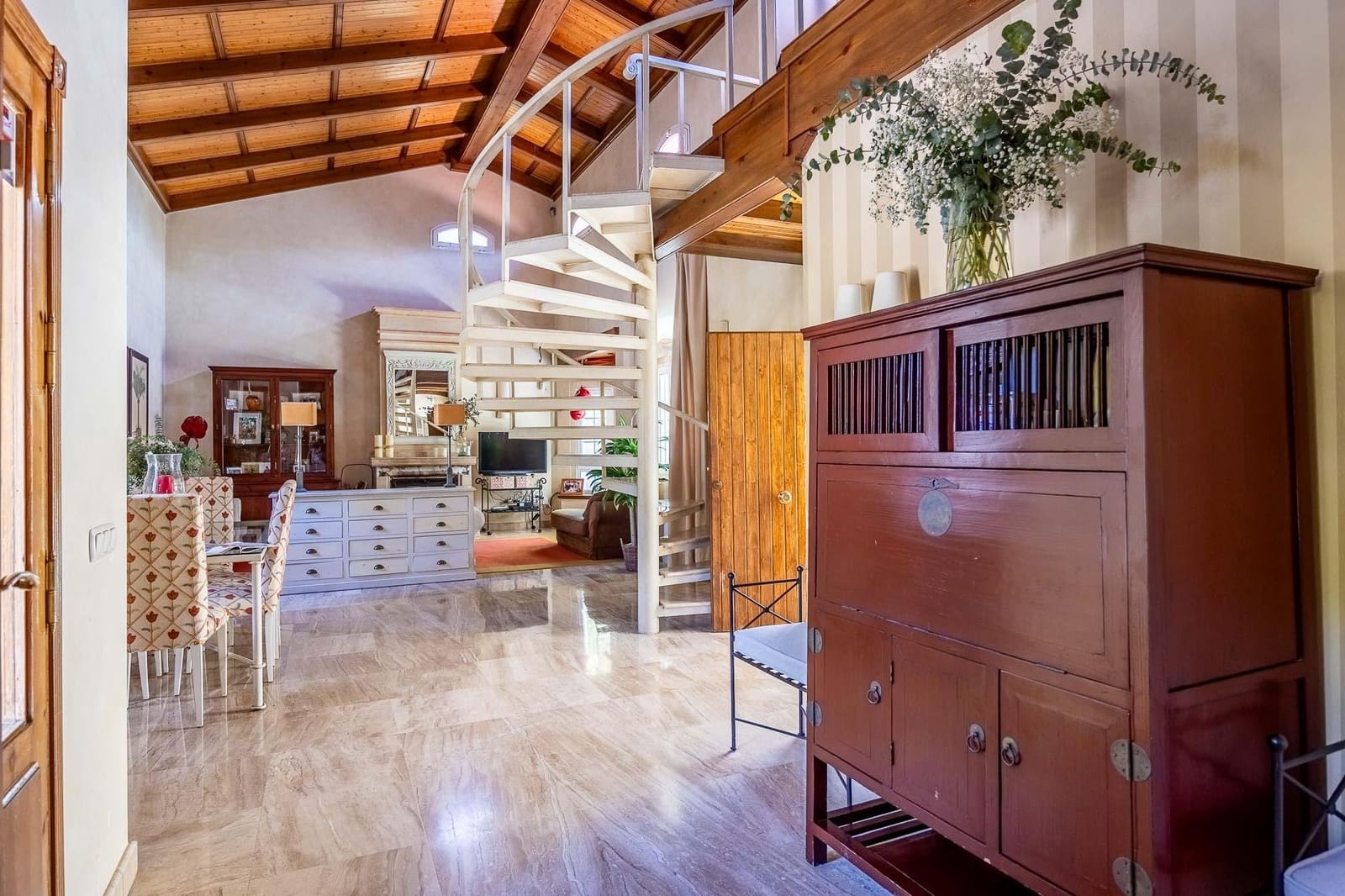 5 sypialnia Willa na sprzedaż w Jerez de la Frontera z basenem garażem - 1 400 000 € (Ref: 9786791)