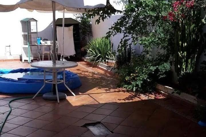 5 slaapkamer Rijtjeshuis te koop in Castellar de la Frontera met garage - € 199.000 (Ref: 9794850)