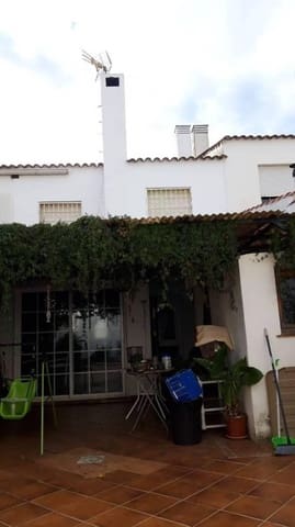 5 slaapkamer Rijtjeshuis te koop in Castellar de la Frontera met garage - € 199.000 (Ref: 9794850)
