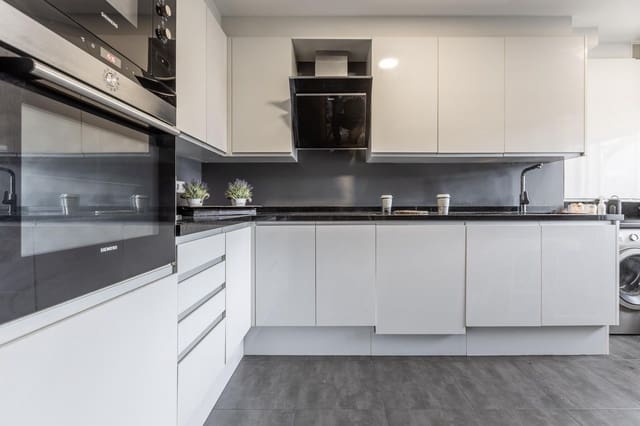 4 quarto Apartamento para venda em Corunha cidade com piscina - 549 000 € (Ref: 9794858)