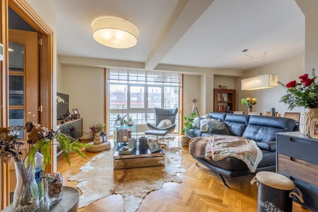 4 quarto Apartamento para venda em Corunha cidade com piscina - 549 000 € (Ref: 9794858)