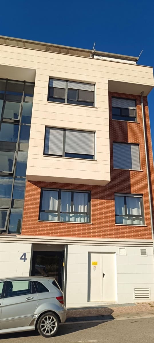 Studio à vendre à Albelda de Iregua - 115 000 € (Ref: 9794859)