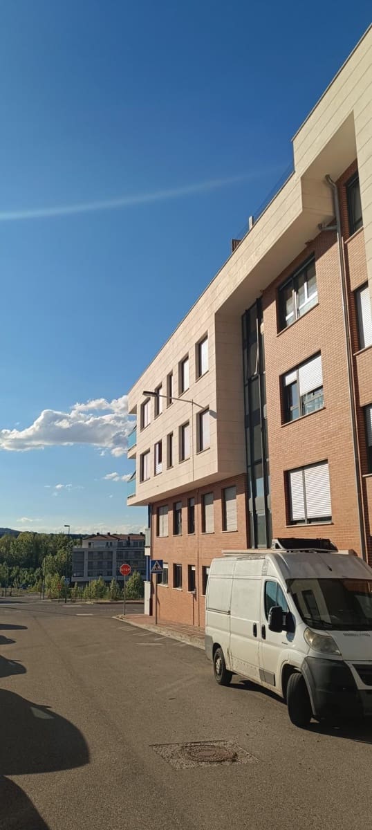 Studio à vendre à Albelda de Iregua - 115 000 € (Ref: 9794859)