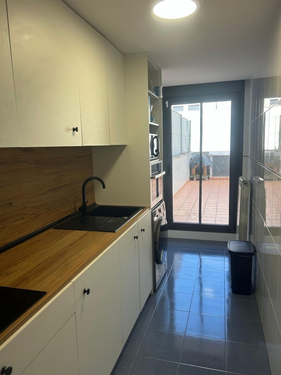 Studio à vendre à Albelda de Iregua - 115 000 € (Ref: 9794859)