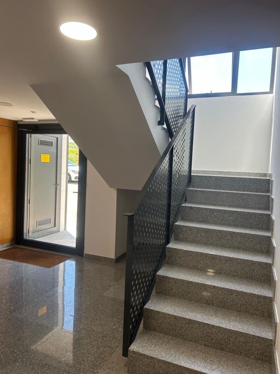 Studio à vendre à Albelda de Iregua - 115 000 € (Ref: 9794859)