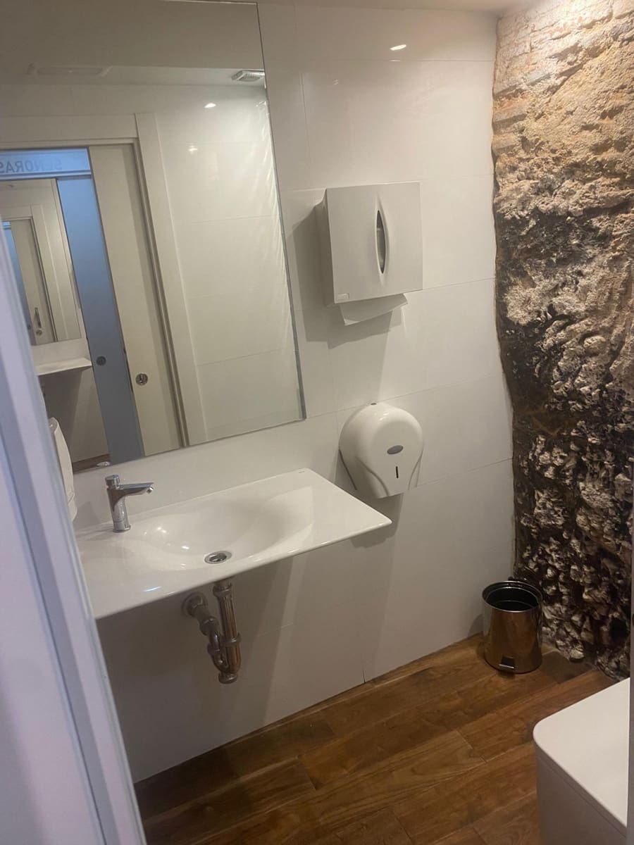 5 sovrum Kommersiell till salu i Salamanca stad - 75 000 € (Ref: 9794860)