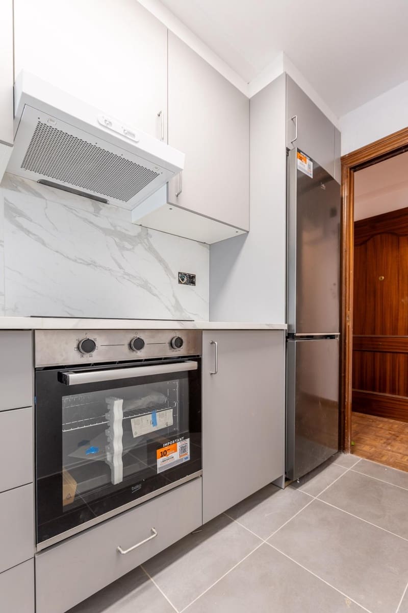 3 soveværelse Lejlighed til salg i A Coruna by - € 189.000 (Ref: 9794861)