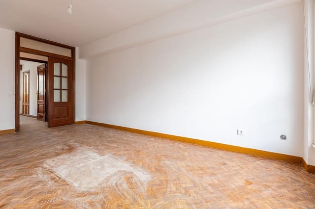 3 makuuhuone Asunto myytävänä paikassa A Coruña kaupunki - 189 000 € (Ref: 9794861)