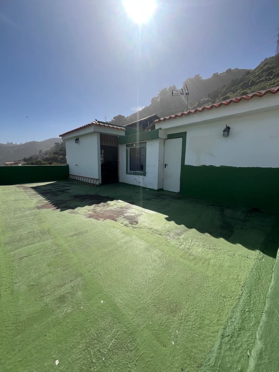 5 bedroom Finca/Country House for sale in Teror with garage - € 295,000 (Ref: 9794864)