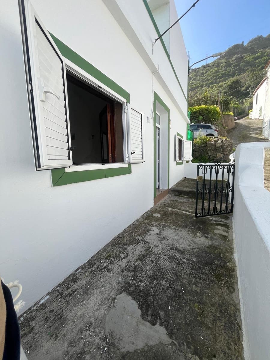 5 bedroom Finca/Country House for sale in Teror with garage - € 295,000 (Ref: 9794864)