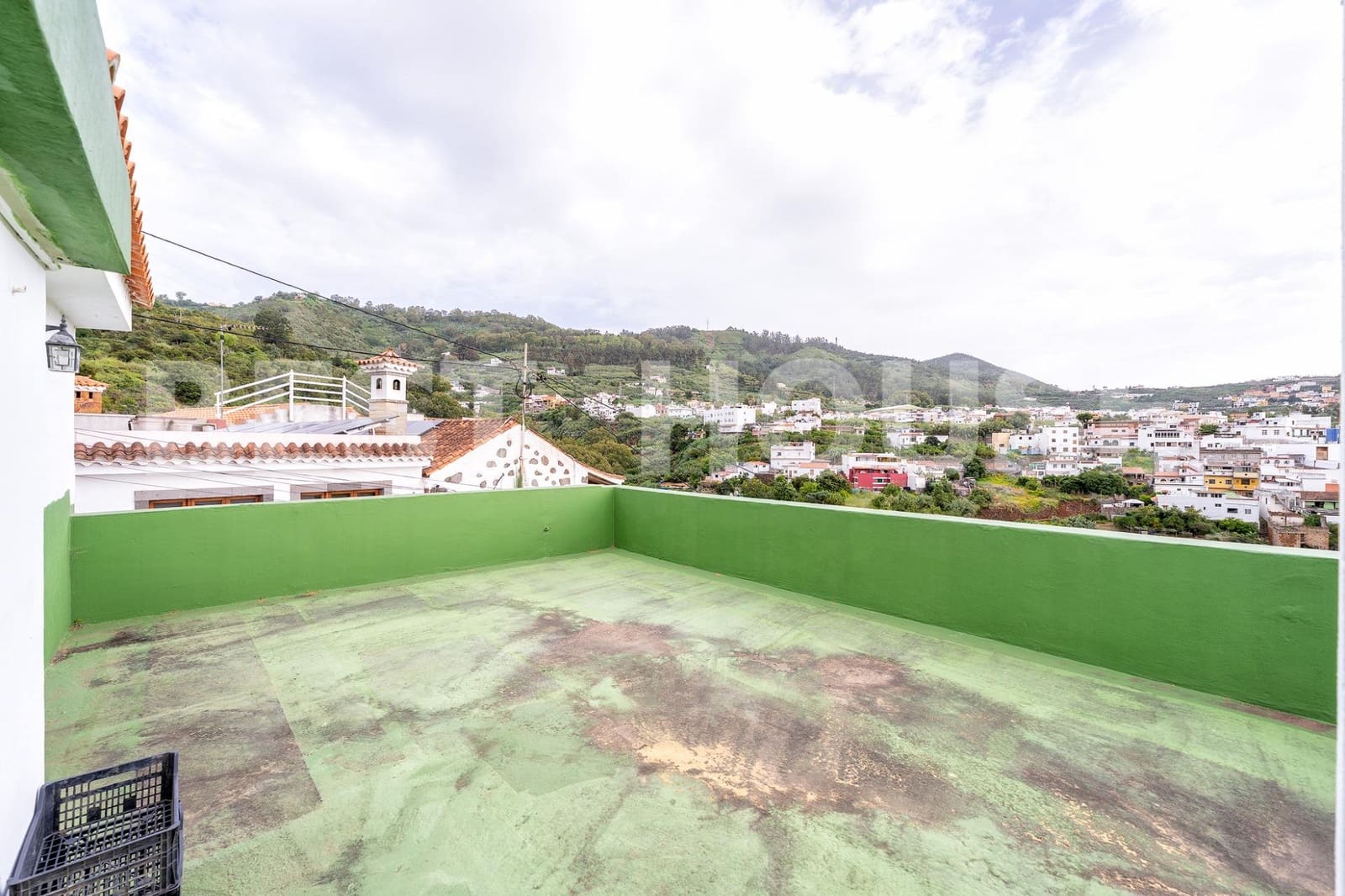 5 bedroom Finca/Country House for sale in Teror with garage - € 295,000 (Ref: 9794864)