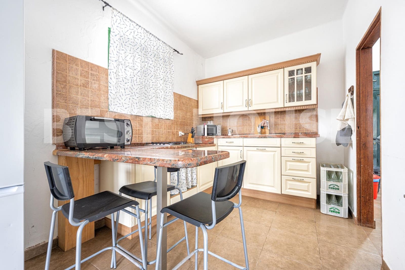 5 bedroom Finca/Country House for sale in Teror with garage - € 295,000 (Ref: 9794864)