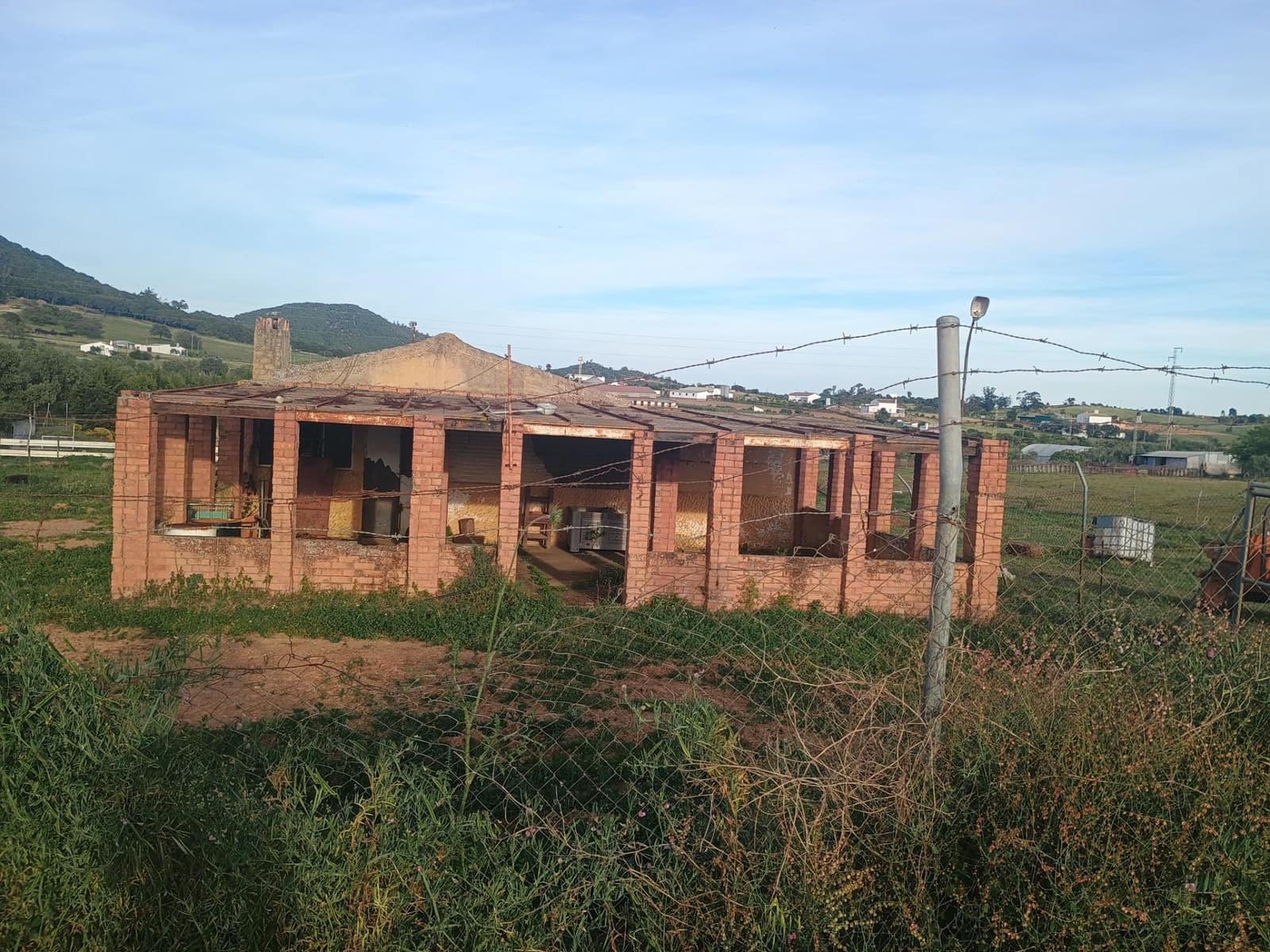 4 bedroom Finca/Country House for sale in Villanueva de los Castillejos with garage - € 515,000 (Ref: 9794865)