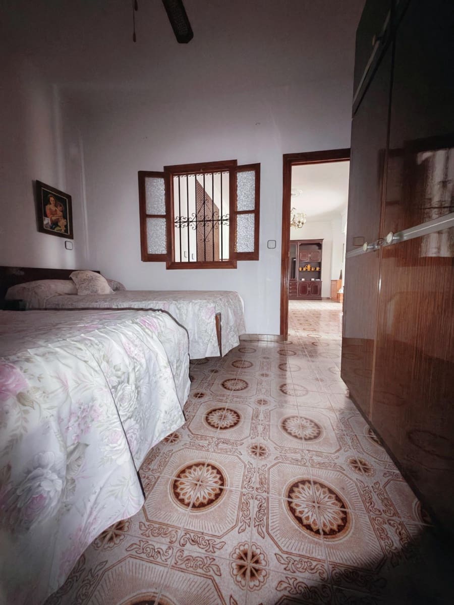 3 sypialnia Dom na sprzedaż w Brenes z garażem - 235 000 € (Ref: 9794866)