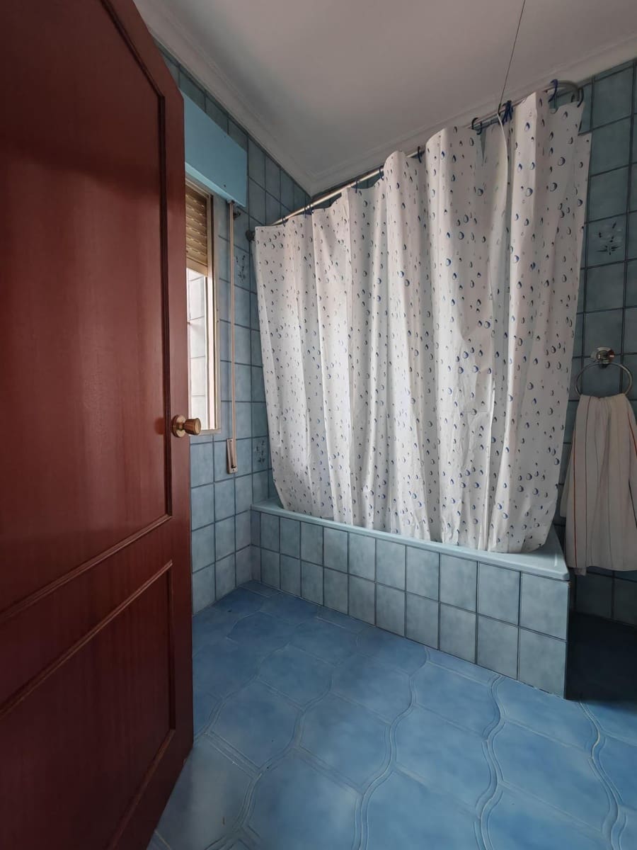 3 sypialnia Dom na sprzedaż w Brenes z garażem - 235 000 € (Ref: 9794866)