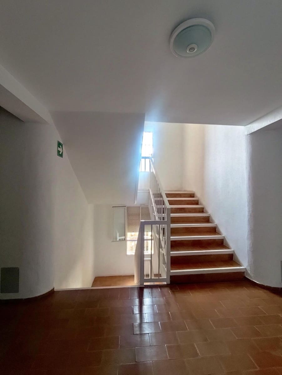 6 soveværelse Lejlighed til salg i Mairena del Aljarafe - € 270.000 (Ref: 9797305)