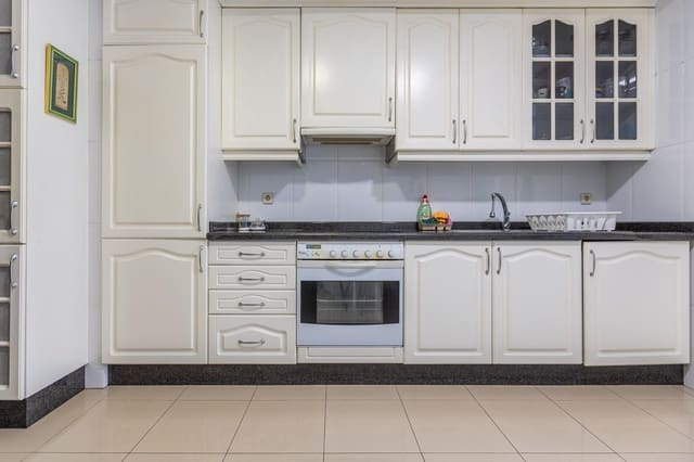 3 soverom Leilighet til salgs i La Coruña by - € 459 000 (Ref: 9797307)