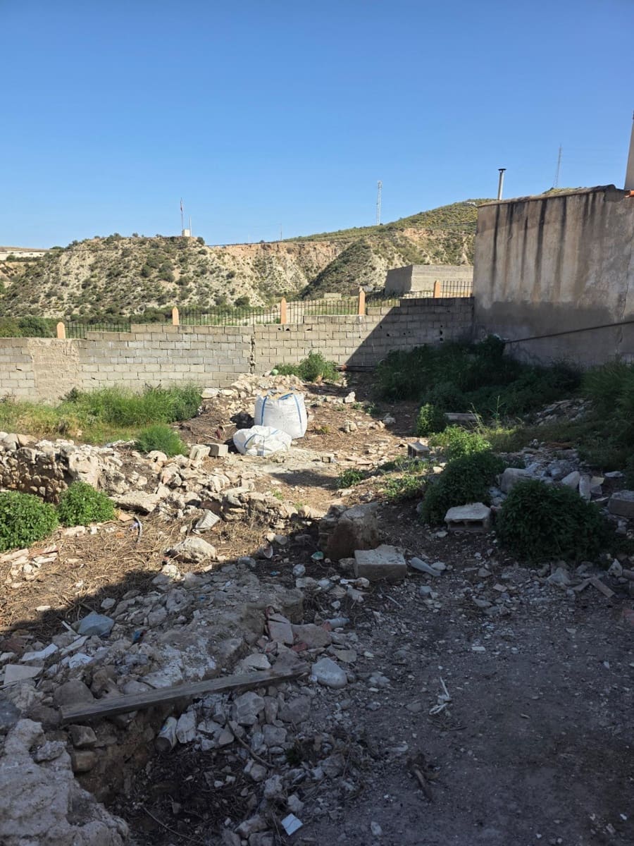 5 quarto Moradia em Banda para venda em Zurgena - 55 000 € (Ref: 9799451)