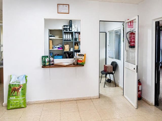 3 chambre Local Commercial à vendre à Tarifa - 300 000 € (Ref: 9808164)