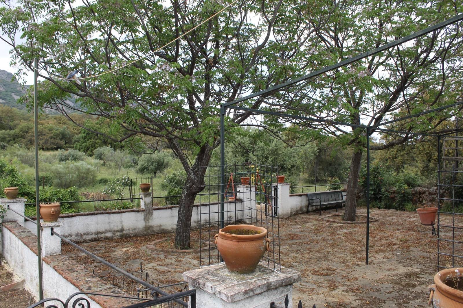 3 bedroom Finca/Country House for sale in Hornachos with garage - € 100,000 (Ref: 9808165)