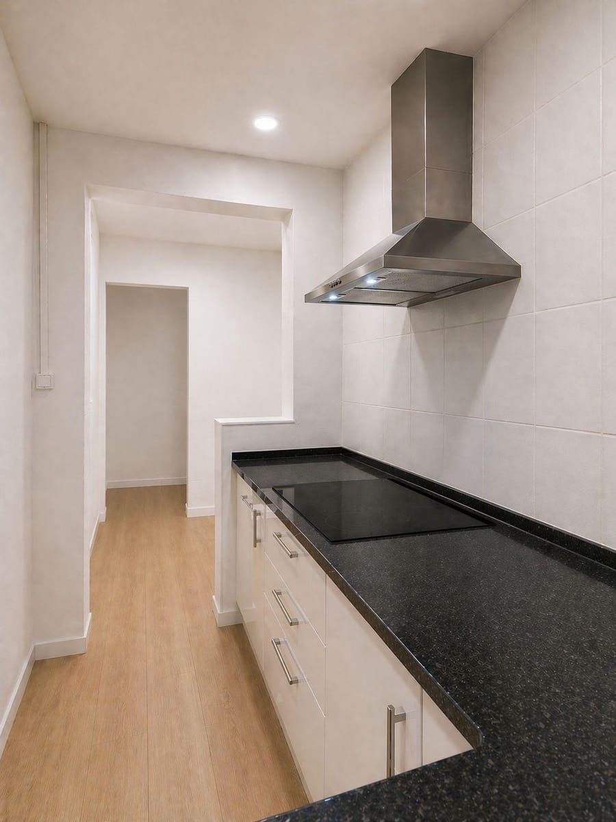 3 bedroom Flat for sale in Badalona - € 228,000 (Ref: 9818041)