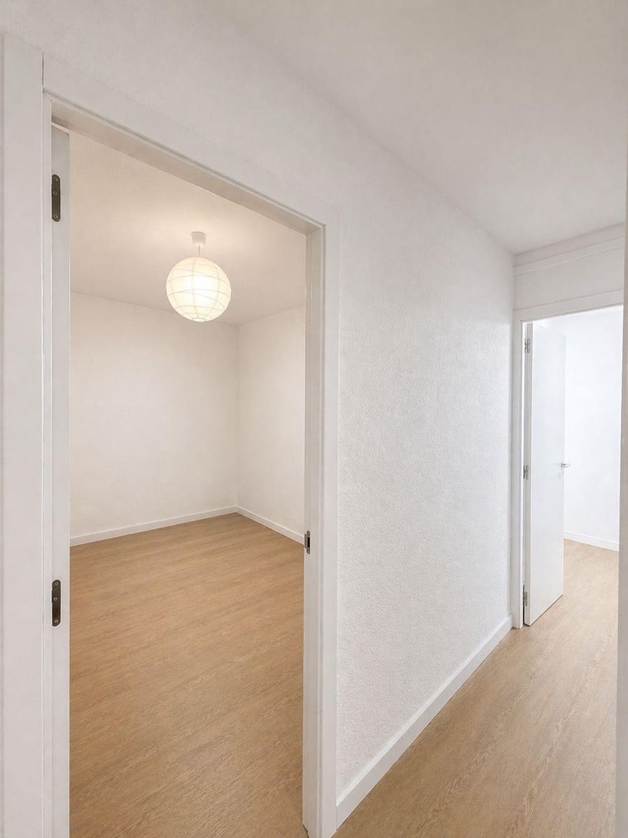 3 bedroom Flat for sale in Badalona - € 228,000 (Ref: 9818041)