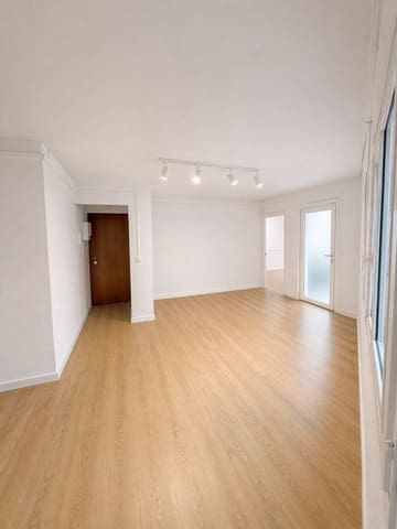 3 bedroom Flat for sale in Badalona - € 228,000 (Ref: 9818041)