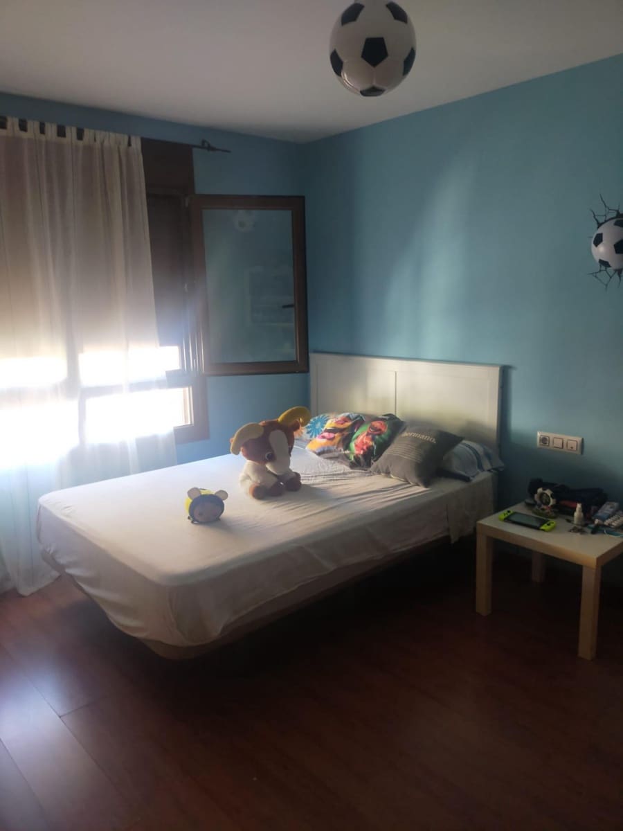 5 soveværelse Villa til salg i Cadiz by med swimmingpool garage - € 453.310 (Ref: 9818045)