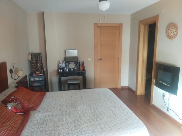 5 soveværelse Villa til salg i Cádiz by med swimmingpool garage - € 453.310 (Ref: 9818045)