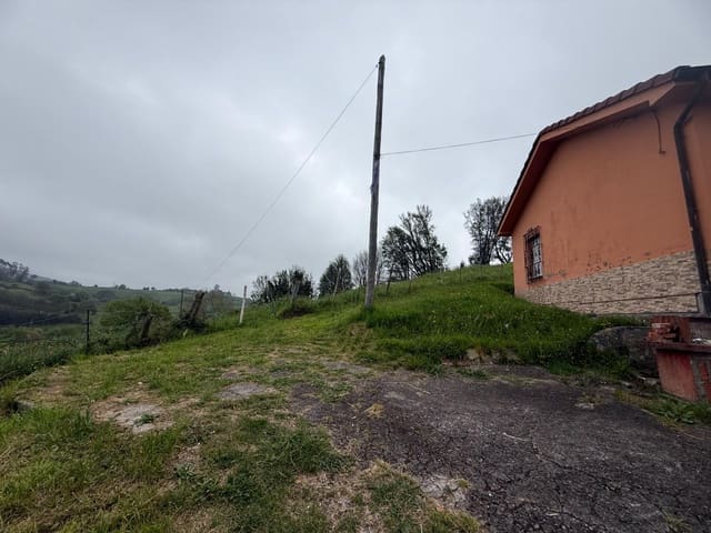 2 bedroom Finca/Country House for sale in Llanera with garage - € 160,000 (Ref: 9818046)