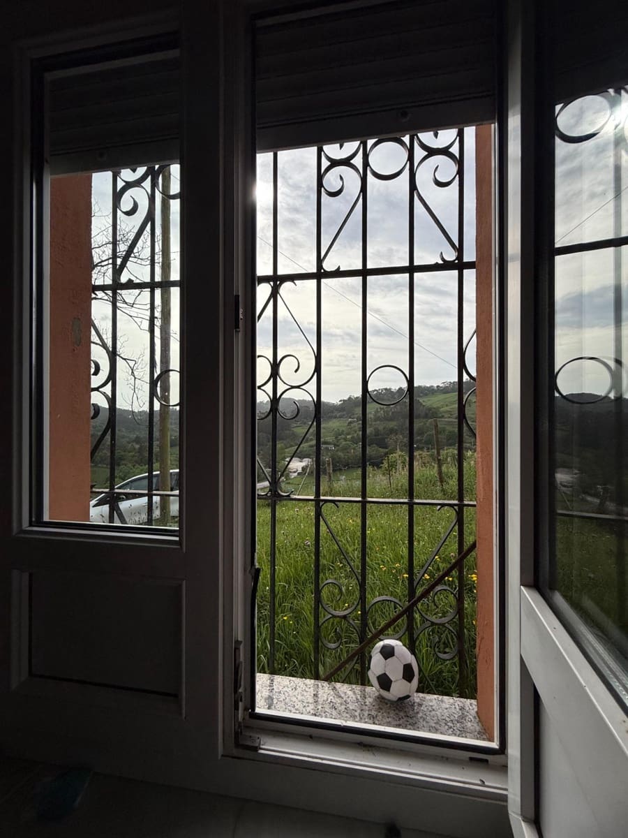2 bedroom Finca/Country House for sale in Llanera with garage - € 160,000 (Ref: 9818046)